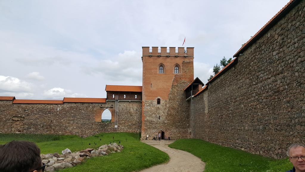 Vilkiskes Vabalyne旅馆 外观 照片